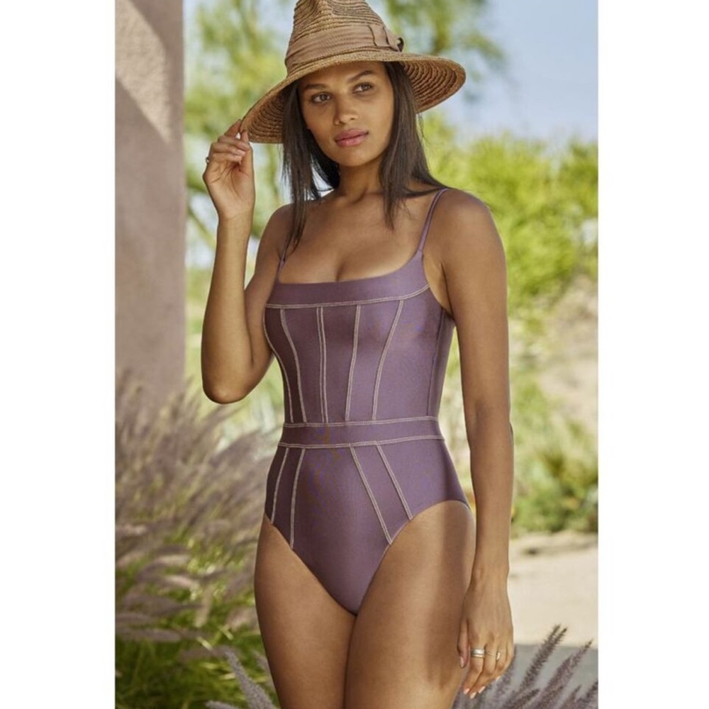 Becca Womens Sheen Corset-Seamed One-Piece Swimsuit New without tags